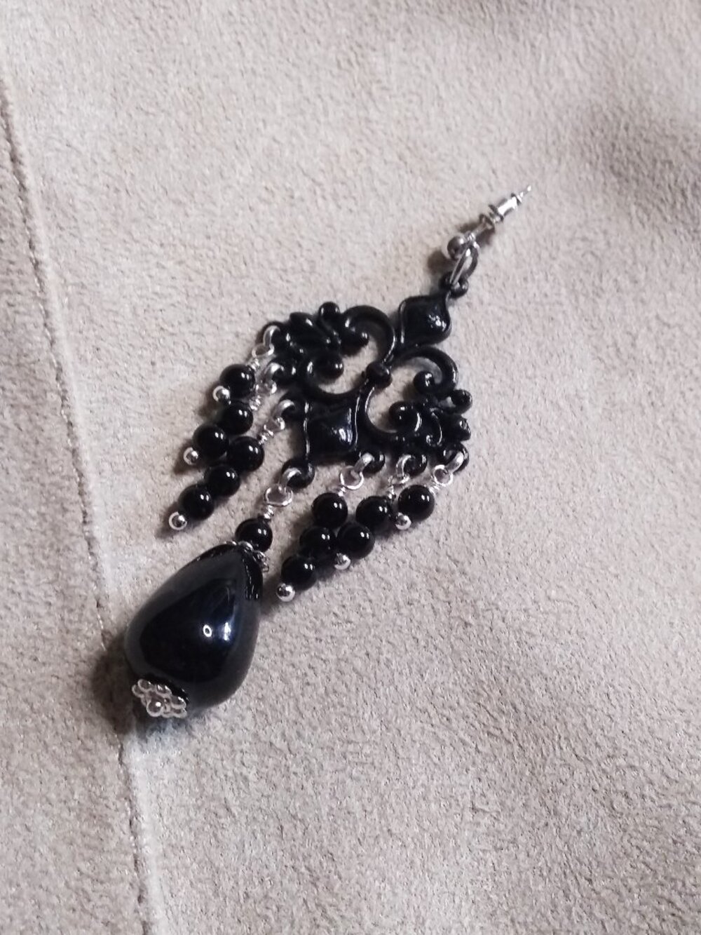 Devastatingly Sexy! Ornate & Opulent Black Onyx Chandelier Earrings - Edgy Goth! - Picture 8 of 10